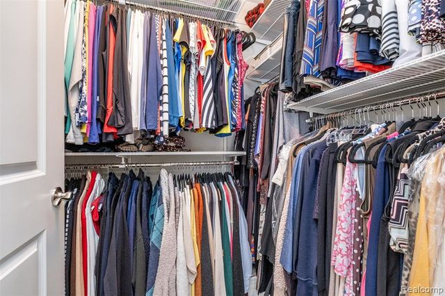 4580 Bradley Circle 24, Troy, MI 48085