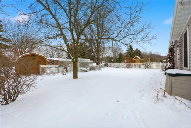 1736 Rodao Drive, River Falls, WI 54022