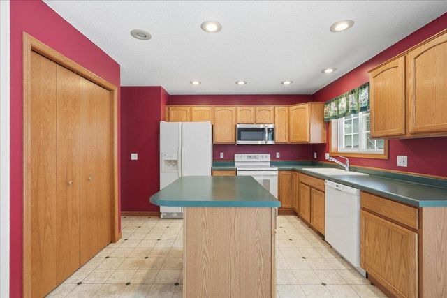 1736 Rodao Drive, River Falls, WI 54022