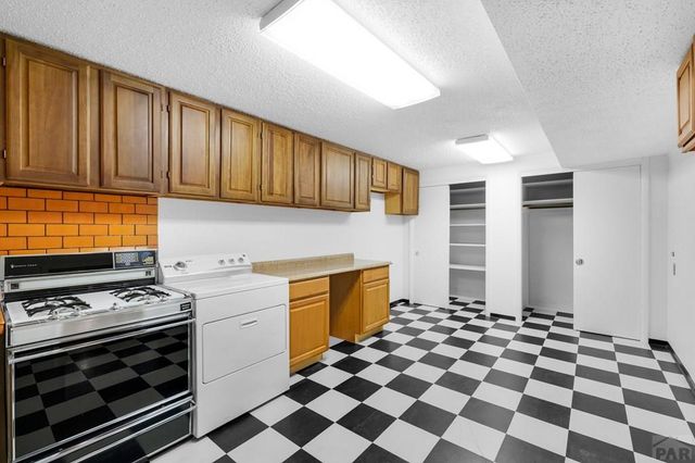 520 Linda Vista Ave, Pueblo, CO 81005