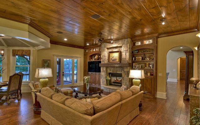 474 Stewart Camp Point Road, Blue Ridge, GA 30513