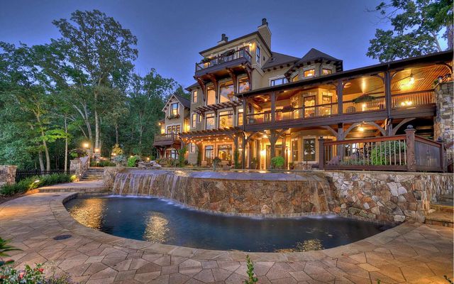 474 Stewart Camp Point Road, Blue Ridge, GA 30513