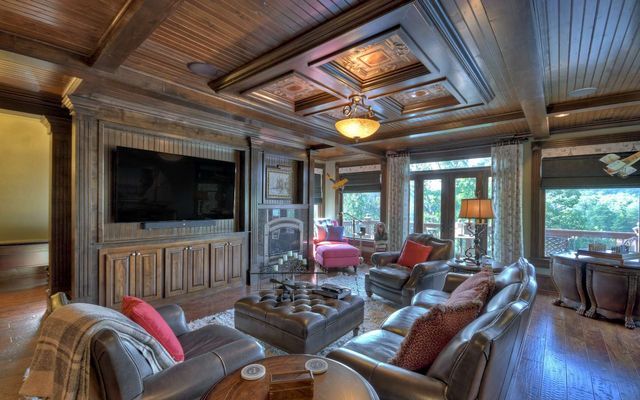 474 Stewart Camp Point Road, Blue Ridge, GA 30513