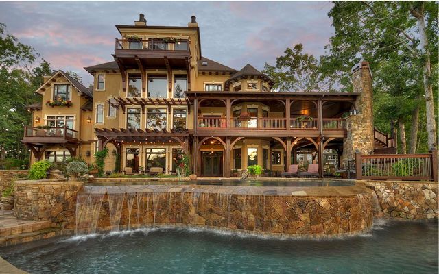 474 Stewart Camp Point Road, Blue Ridge, GA 30513