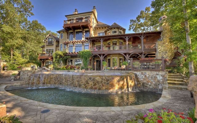 474 Stewart Camp Point Road, Blue Ridge, GA 30513