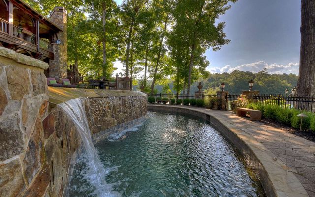474 Stewart Camp Point Road, Blue Ridge, GA 30513