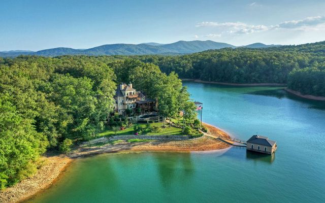 474 Stewart Camp Point Road, Blue Ridge, GA 30513