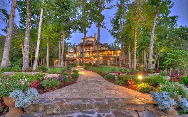 474 Stewart Camp Point Road, Blue Ridge, GA 30513