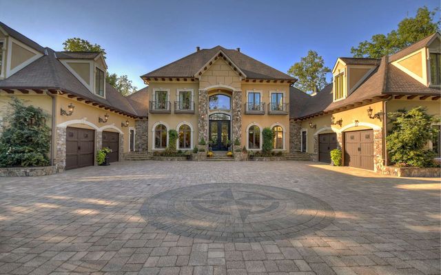 474 Stewart Camp Point Road, Blue Ridge, GA 30513
