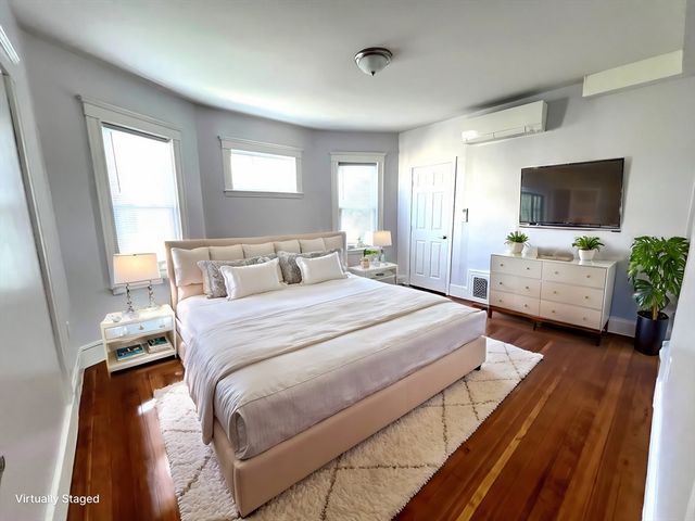 26 Howes 3, Boston, MA 02125