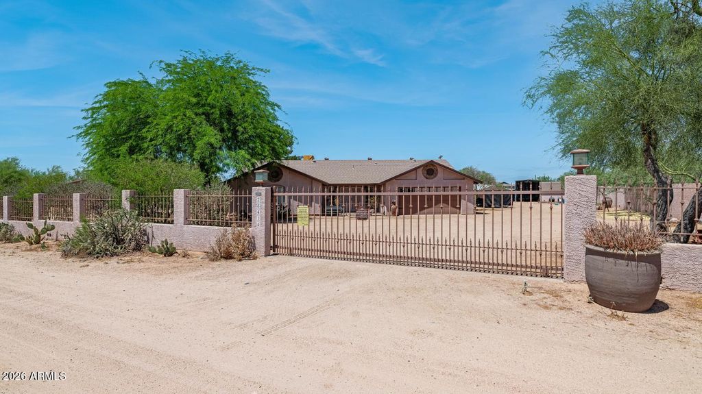 28414 N 54TH Street, Cave Creek, AZ 85331 — photo 3