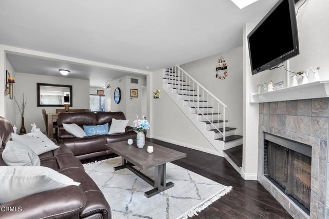 19431 Sherman Way 6, Reseda, CA 91335