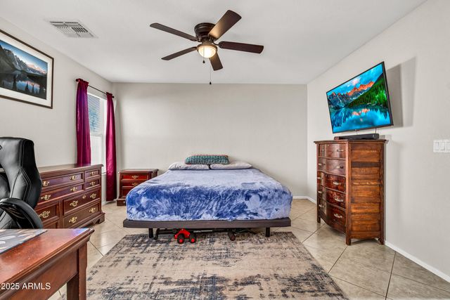 31339 N BLACKFOOT Drive, San Tan Valley, AZ 85143