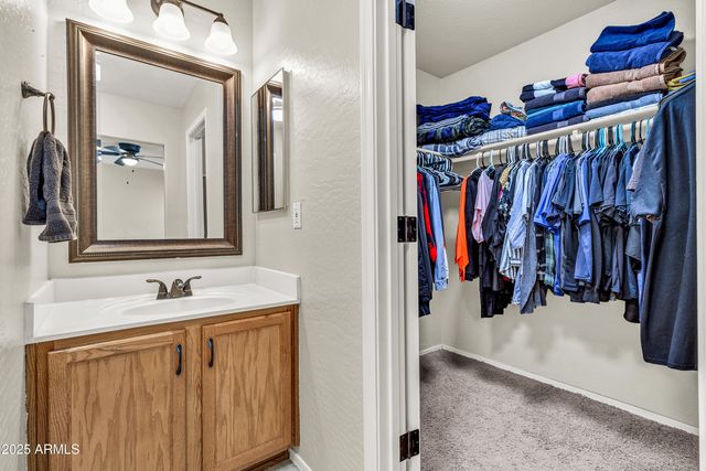 31339 N BLACKFOOT Drive, San Tan Valley, AZ 85143