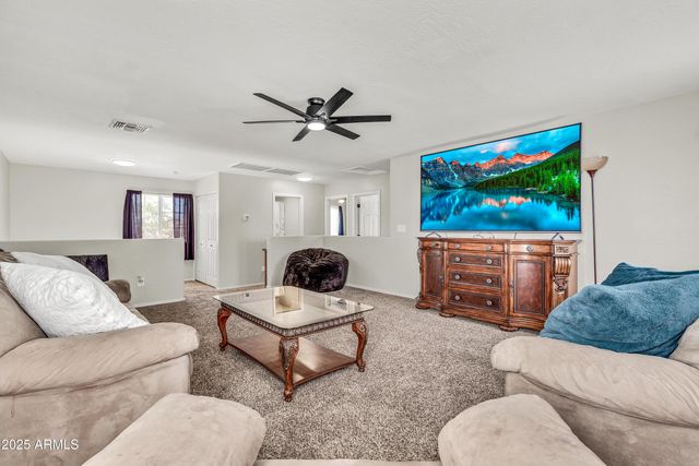 31339 N BLACKFOOT Drive, San Tan Valley, AZ 85143