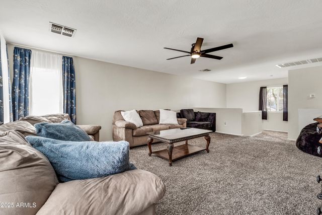 31339 N BLACKFOOT Drive, San Tan Valley, AZ 85143