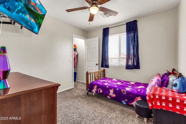 31339 N BLACKFOOT Drive, San Tan Valley, AZ 85143