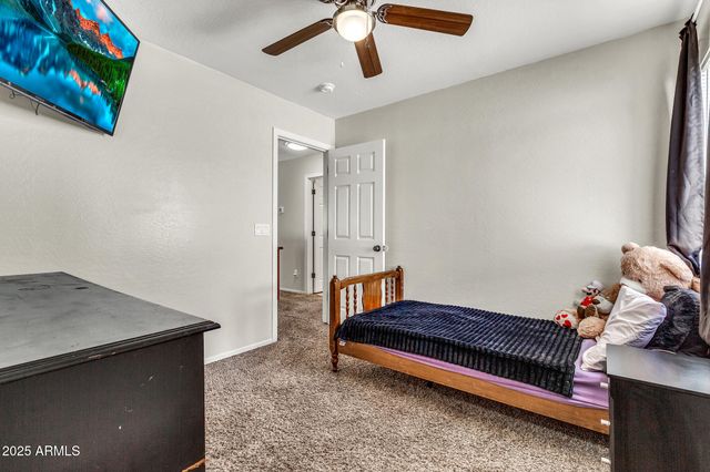 31339 N BLACKFOOT Drive, San Tan Valley, AZ 85143