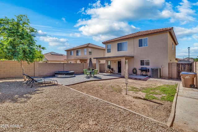 31339 N BLACKFOOT Drive, San Tan Valley, AZ 85143