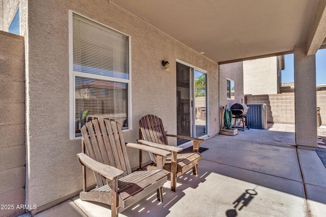 31339 N BLACKFOOT Drive, San Tan Valley, AZ 85143