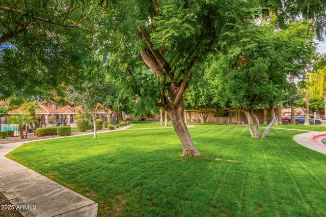 1633 E LAKESIDE Drive 66, Gilbert, AZ 85234