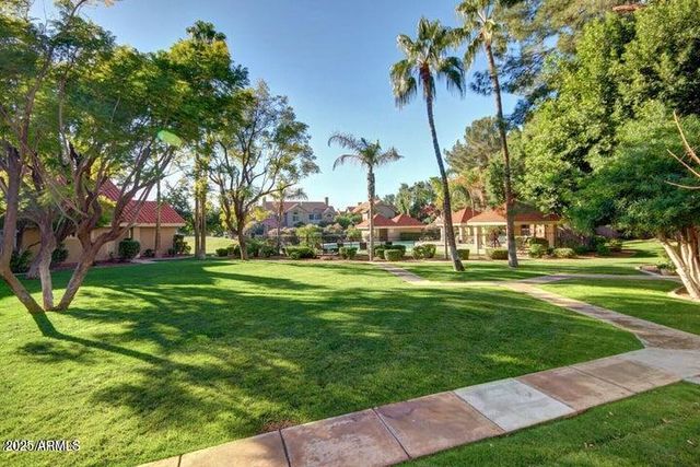 1633 E LAKESIDE Drive 66, Gilbert, AZ 85234