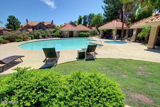 1633 E LAKESIDE Drive 66, Gilbert, AZ 85234