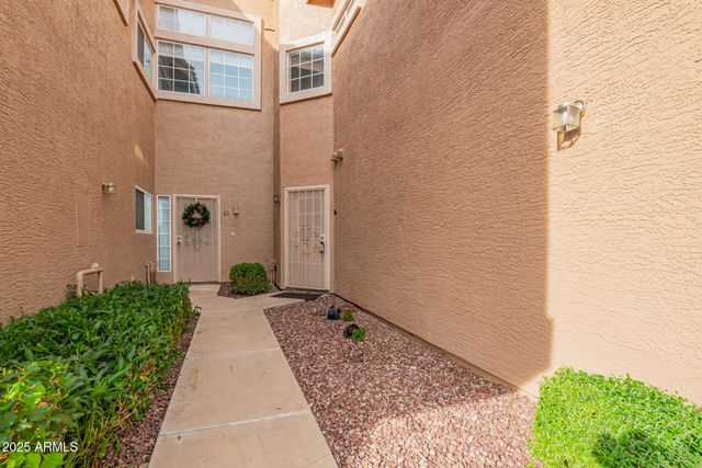 1633 E LAKESIDE Drive 66, Gilbert, AZ 85234