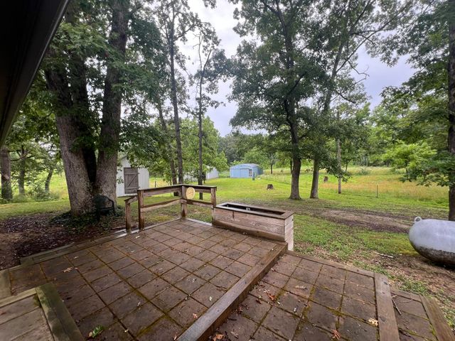 5089 County Road 4610, Pomona, MO 65789