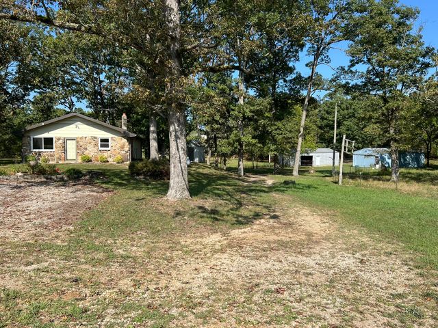 5089 County Road 4610, Pomona, MO 65789