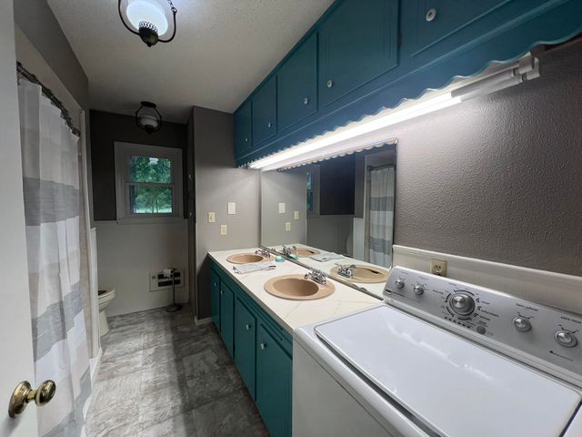 5089 County Road 4610, Pomona, MO 65789