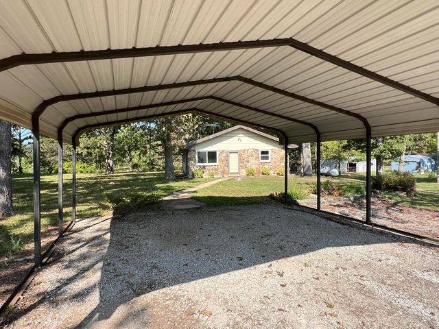 5089 County Road 4610, Pomona, MO 65789