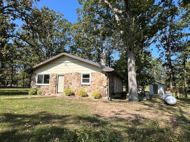 5089 County Road 4610, Pomona, MO 65789