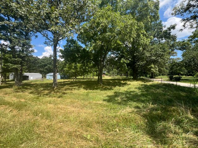 5089 County Road 4610, Pomona, MO 65789