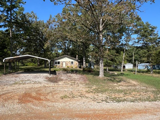 5089 County Road 4610, Pomona, MO 65789