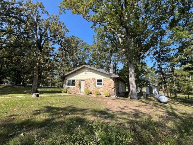 5089 County Road 4610, Pomona, MO 65789