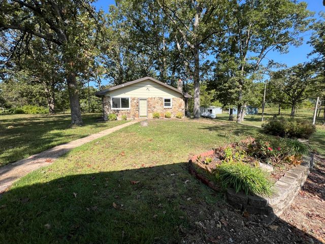 5089 County Road 4610, Pomona, MO 65789