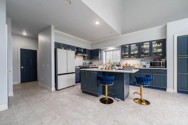 N103W14660 Hawkeye COURT, Germantown, WI 53022