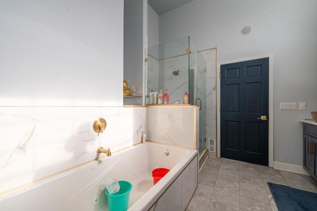 N103W14660 Hawkeye COURT, Germantown, WI 53022
