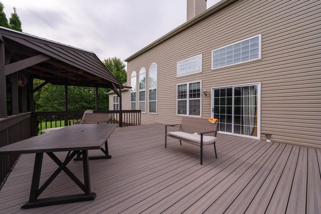 N103W14660 Hawkeye COURT, Germantown, WI 53022