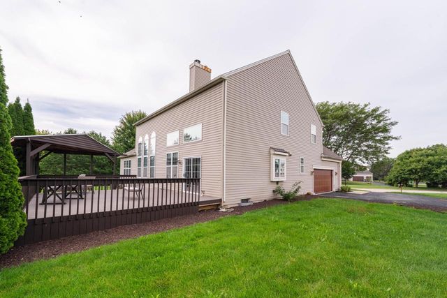 N103W14660 Hawkeye COURT, Germantown, WI 53022
