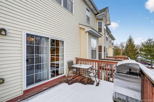 40 Cornwall Lane, Middletown, NY 10940