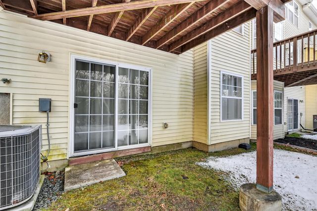 40 Cornwall Lane, Middletown, NY 10940