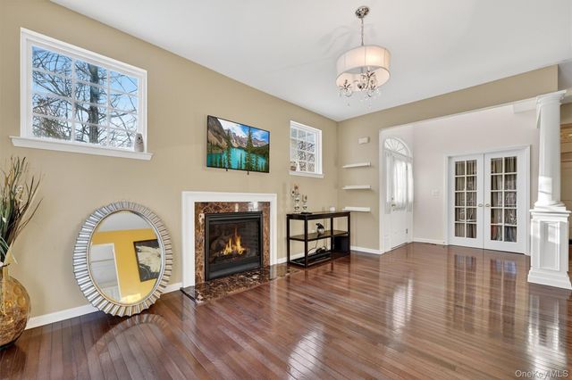 40 Cornwall Lane, Middletown, NY 10940