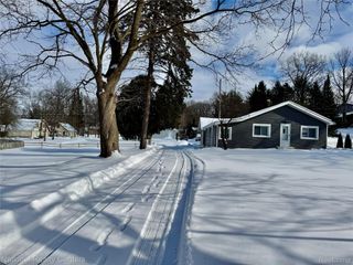 4915 Clarkston Road, Independence Charter Township, MI 48348