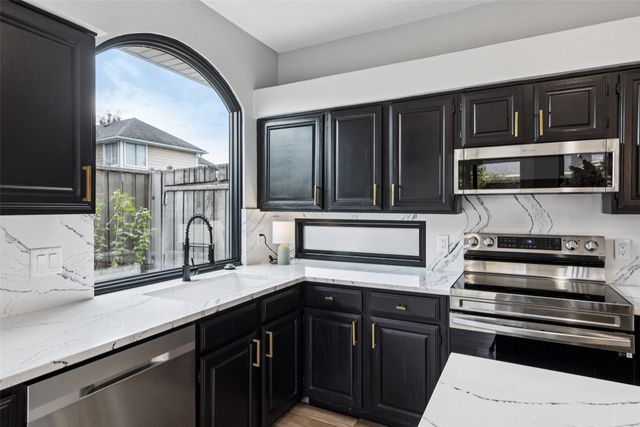 412 Pecos Trail, Irving, TX 75063