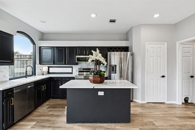 412 Pecos Trail, Irving, TX 75063