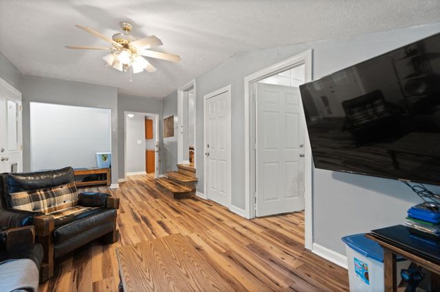 1429 Brush Creek Road, Clay City, KY 40312