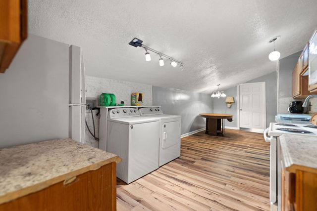 1429 Brush Creek Road, Clay City, KY 40312