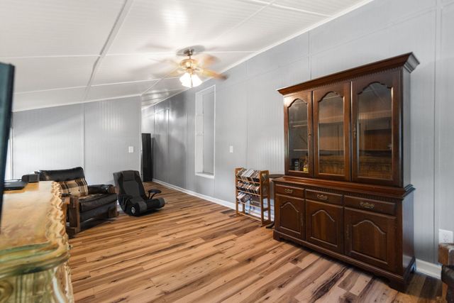 1429 Brush Creek Road, Clay City, KY 40312